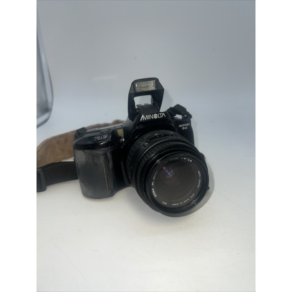 Minolta Maxxum 3xi 35mm SLR Film AF Camera W/ 35-80mm Sigma Lens-New Battery
